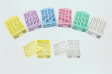 Kazetky histologické, víčka zvlášt, 90 v komínku, zelené Kazetky histologické, víčka zvlášt, 90 v komínku, žluté